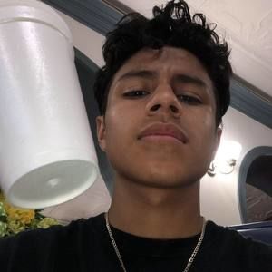 Meet your Posher, Luis